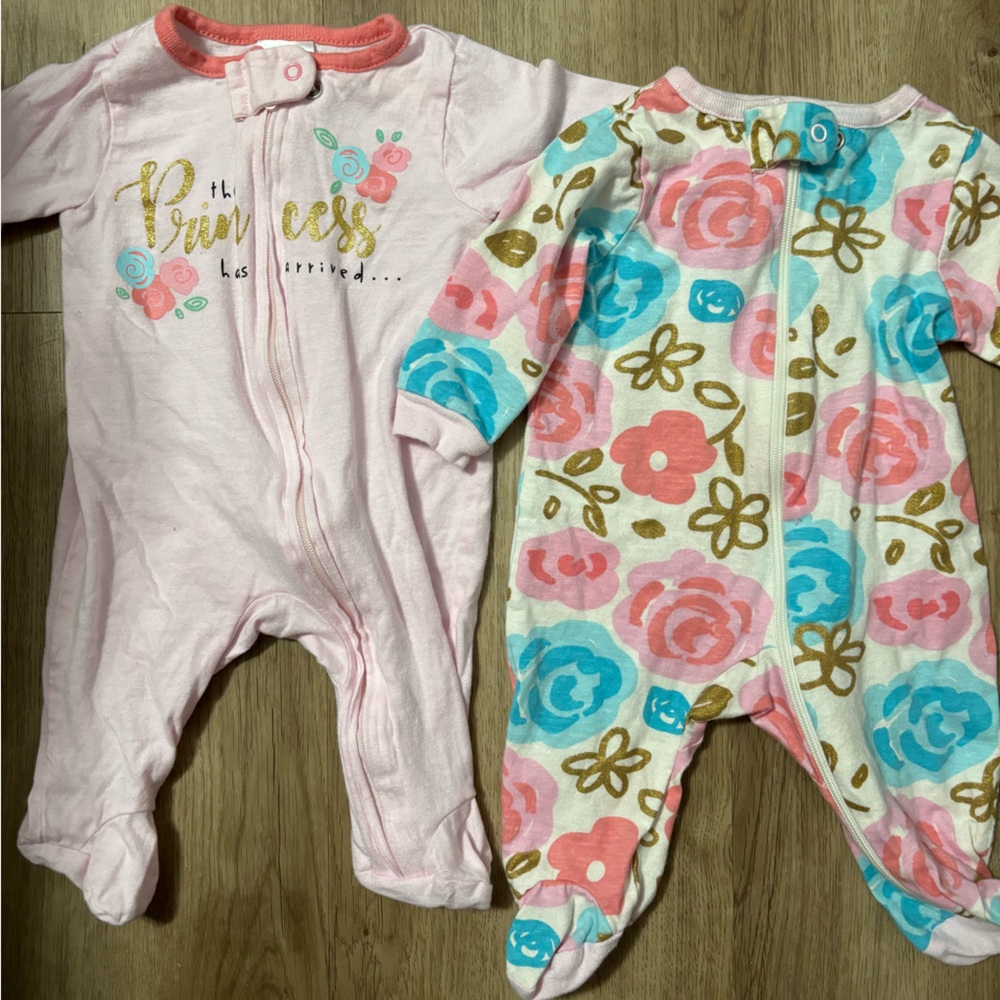 Gerber bundle. Two sleepers. Size newborn